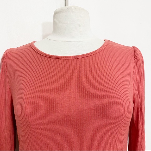 TIME and TRU rib knit round neck puff shoulder slight shoulder pad top M - Picture 2 of 8